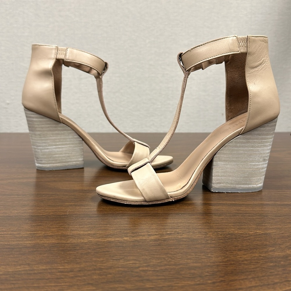 Vince Nolan Leather Sandals - Picture 8 of 16